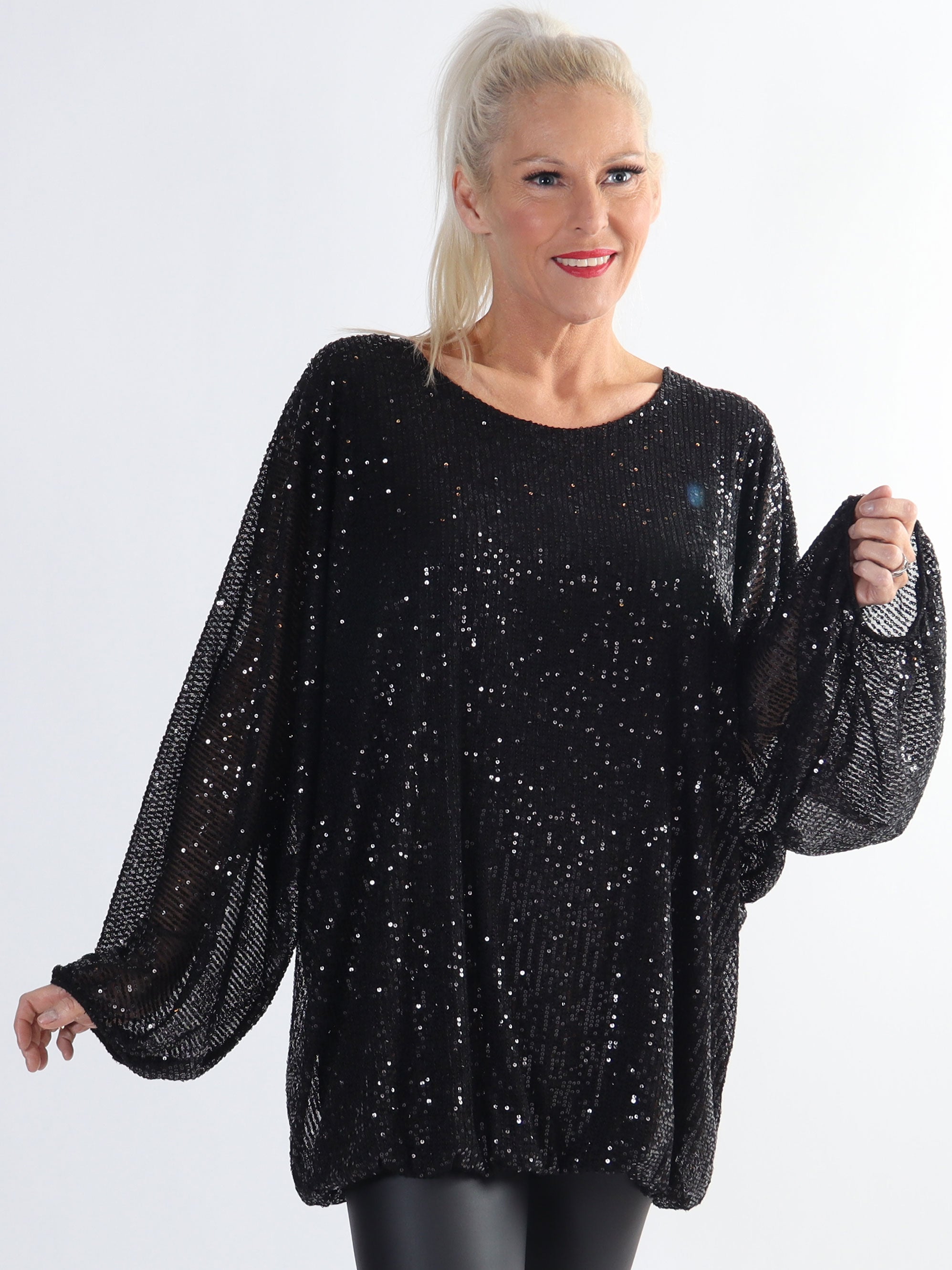 Destiny - Plus size paillet bluse med flagermusærmer